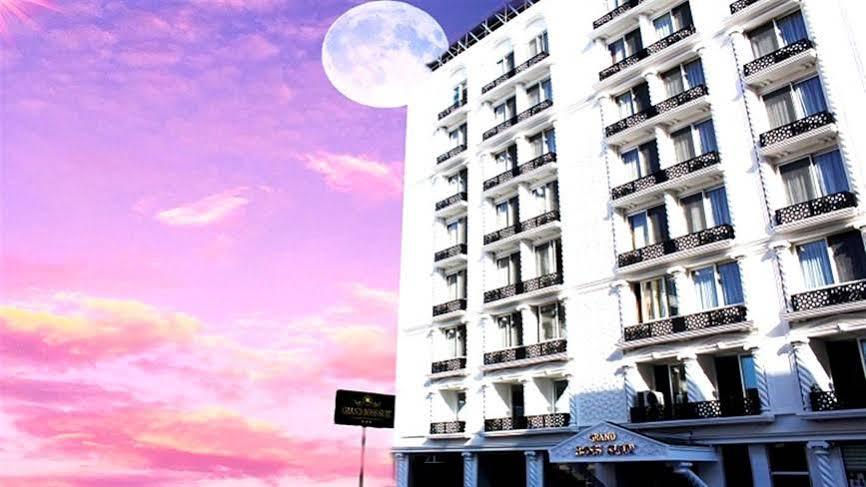 Grand Boss Suit Hotel Mersin Мерсин Экстерьер фото